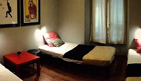 Meyerbeer - And Hostel *