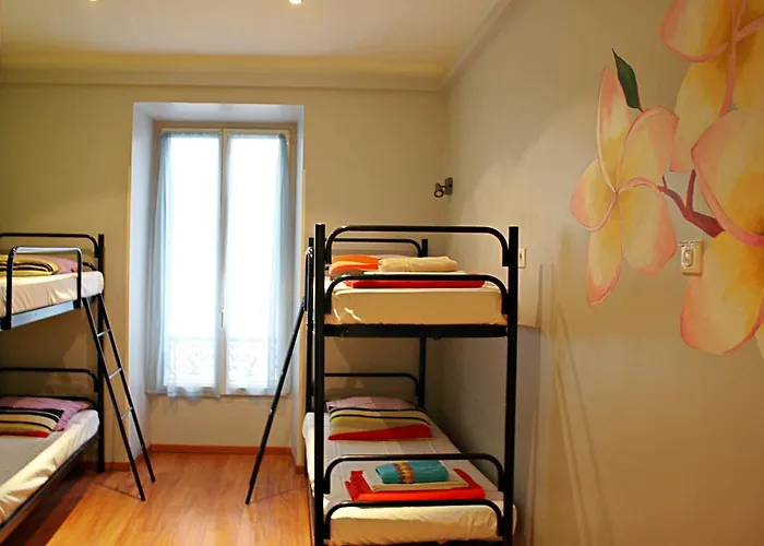 Meyerbeer Hostel Νίκαια
