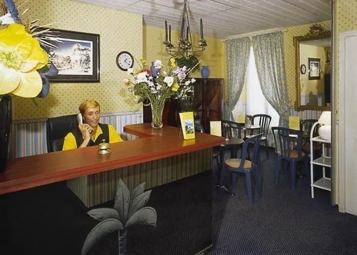 Hostel Meyerbeer *