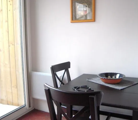 Meyerbeer Hostel