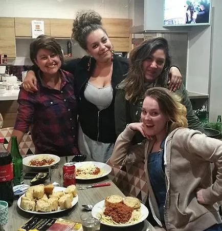 梅耶皮尔沙滩酒店 旅馆 *