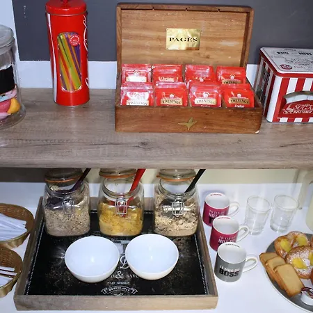 梅耶皮尔沙滩酒店 旅馆 *